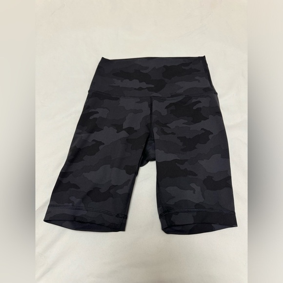 Lululemon Wunder Train High Rise Short 8" - Picture 3 of 7